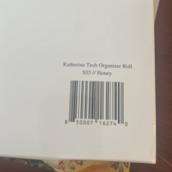 Glass Ladder Co. Katherine Tech Organizer Roll - Picture 7 of 7